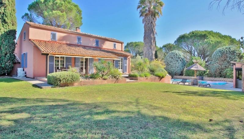 Villa - 220 m² - 7 pièces