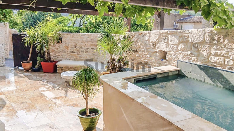 Maison de village - 84 m² - 3 pièces