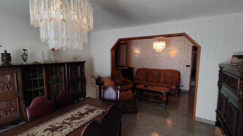 Maison - 220 m² - 15 pièces