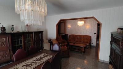 Maison - 220 m² - 15 pièces