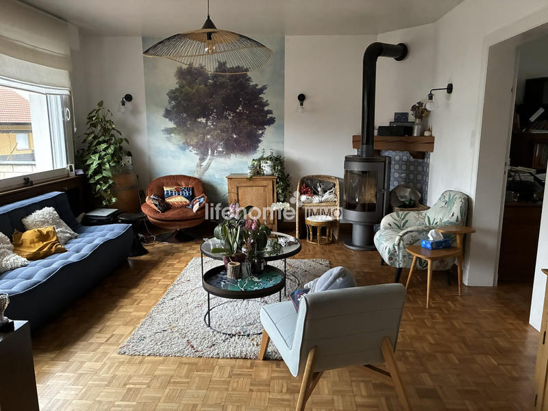 Maison - 151 m² - 7 pièces