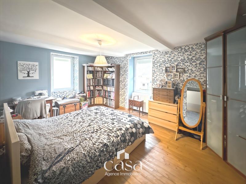 Maison - 169 m² - 7 pièces