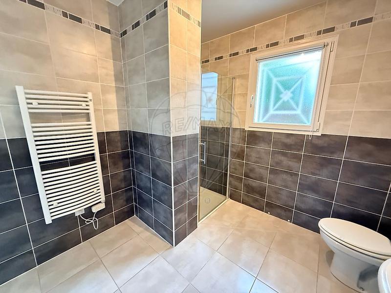 Maison - 101 m² - 5 pièces