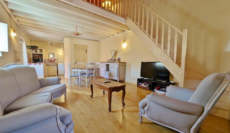 Maison - 252 m² - 8 pièces