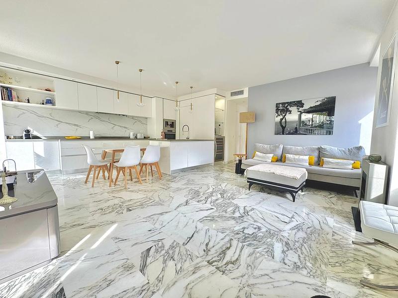 Appartement - 85 m² - 3 pièces