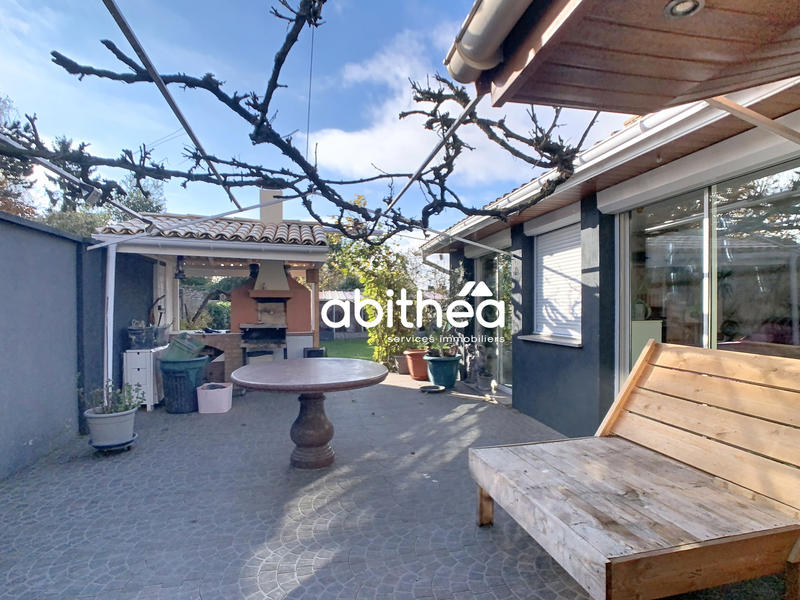 Maison - 182 m² - 7 pièces