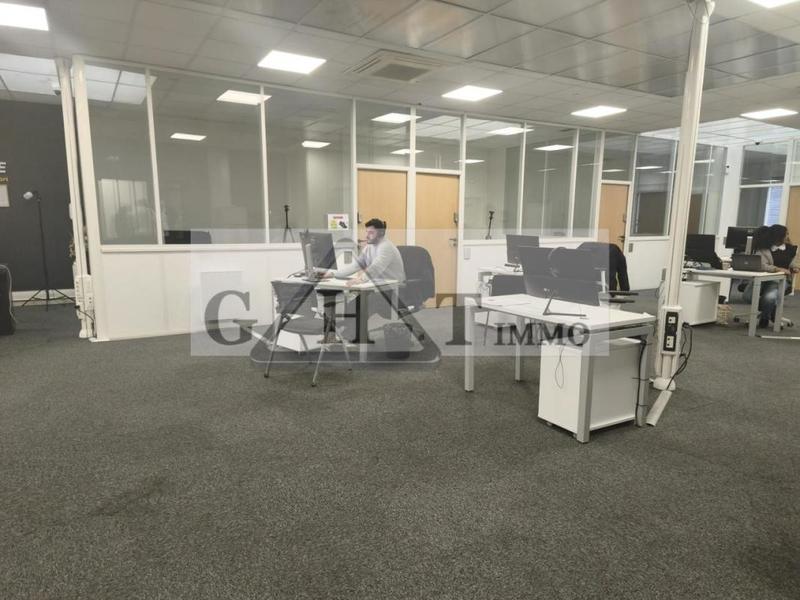 Entrepôt - 2 850 m²