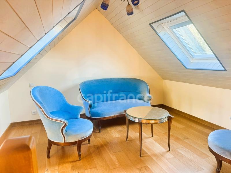 Propriété - 209 m² - 7 pièces