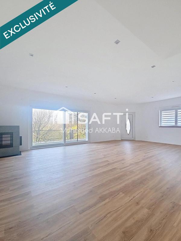 Maison - 300 m² - 8 pièces