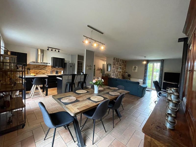 Maison - 115 m² - 6 pièces