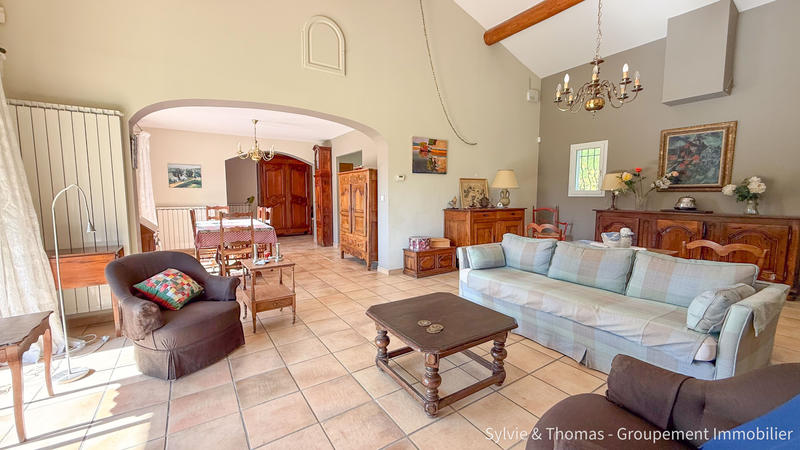 Maison - 143 m² - 5 pièces