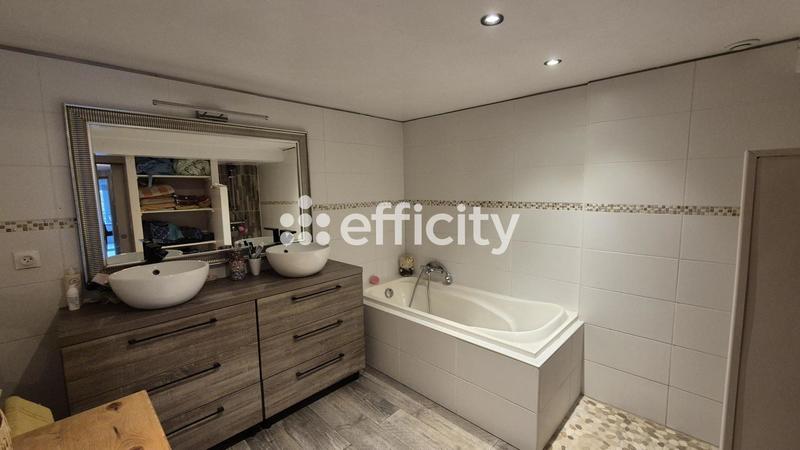 Maison - 125 m² - 5 pièces