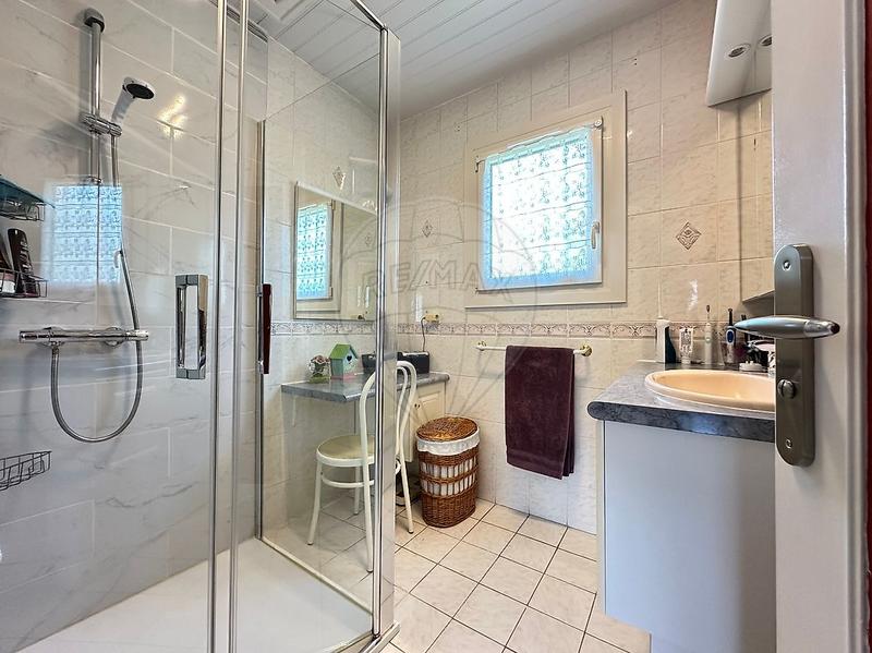 Maison - 96 m² - 4 pièces