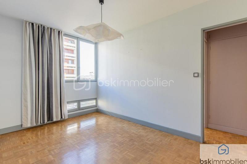 Appartement - 75 m² - 4 pièces
