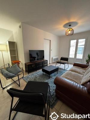 Chambre - 12 m² - 1 pièce