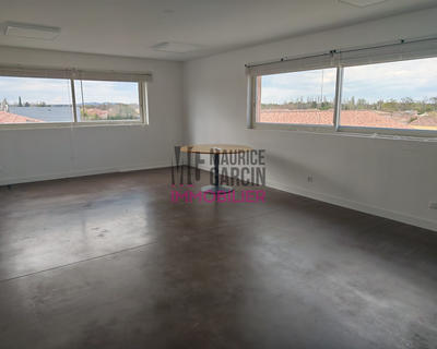 Bureau - 53 m² - 2 pièces