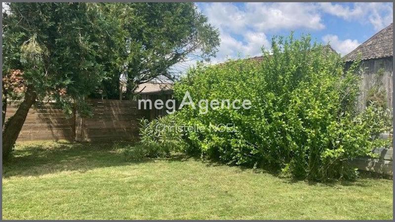 Terrain constructible - 1 000 m²