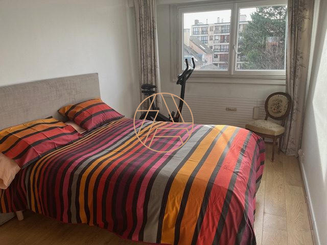 Appartement - 83 m² - 4 pièces