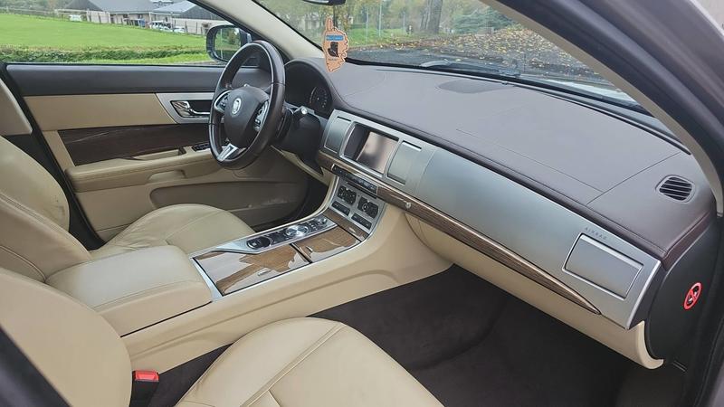 Jaguar Xf 3.0d 240 Bva 8 Luxe - Automatique