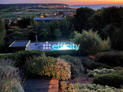 Maison - 156 m² - 4 pièces