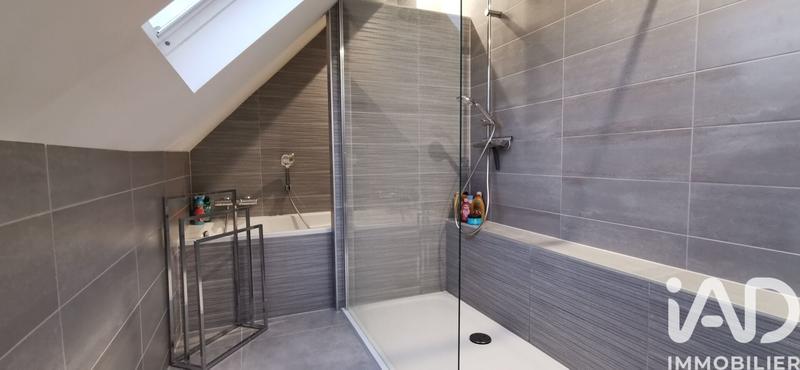 Appartement - 95 m² - 5 pièces