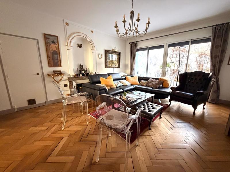 Maison de ville - 213 m² - 8 pièces