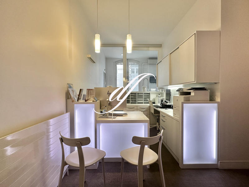 Local commercial - 229 m²