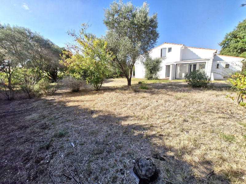Villa - 181 m² - 6 pièces