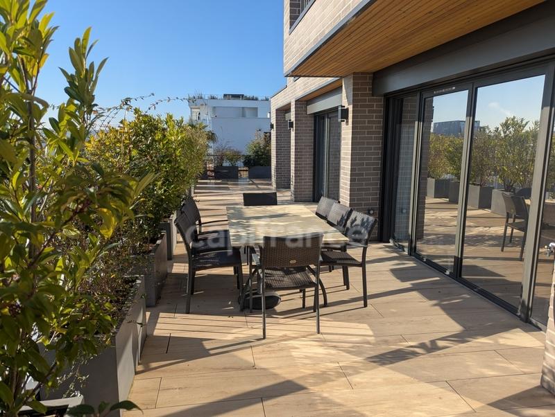 Appartement - 150 m² - 6 pièces