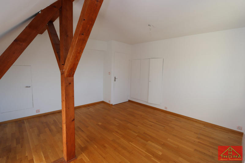 Maison - 195 m² - 9 pièces