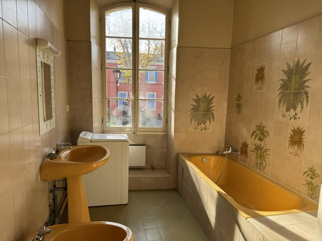 Maison de village - 250 m² - 6 pièces