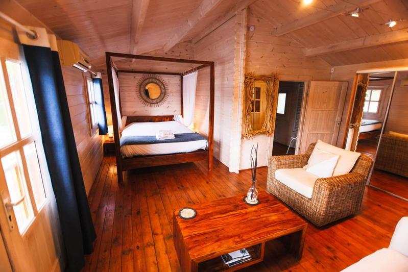 Maison - 274 m² - 11 pièces