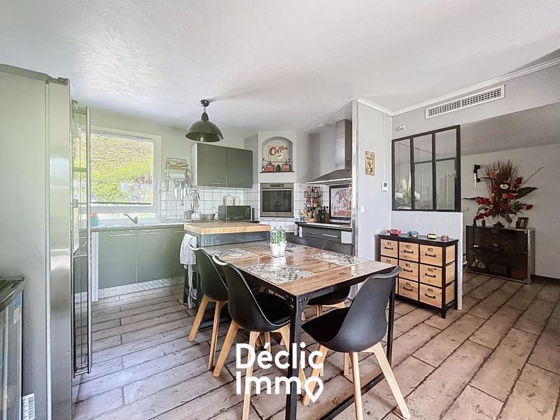 Maison - 98 m² - 5 pièces