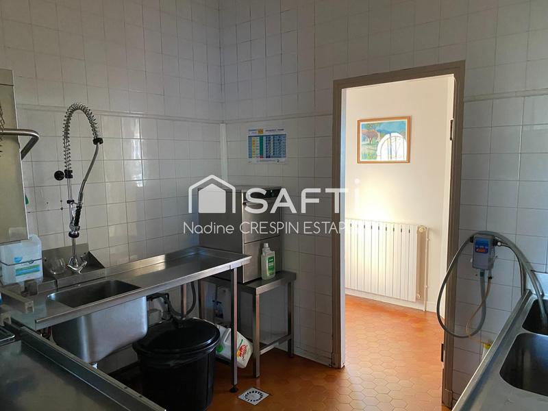 Local commercial - 381 m² - 7 pièces