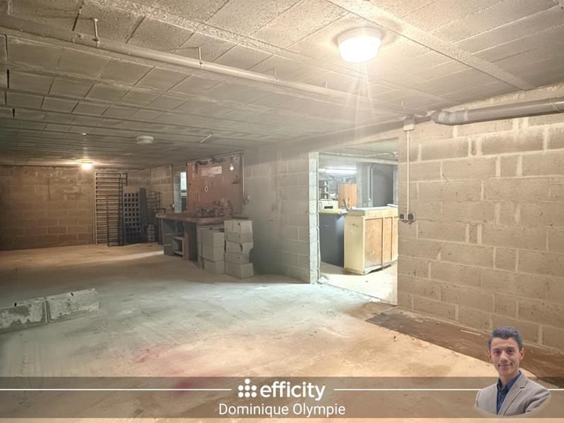 Maison - 170 m² - 8 pièces