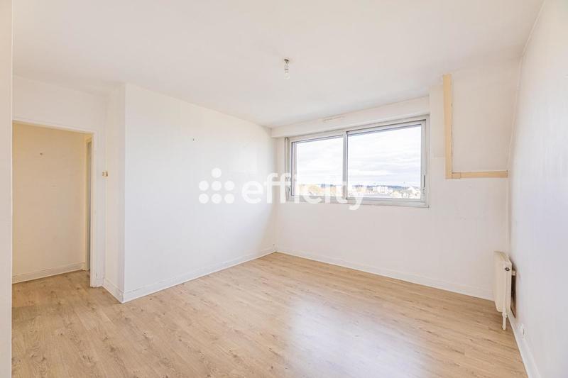 Appartement - 116 m² - 6 pièces