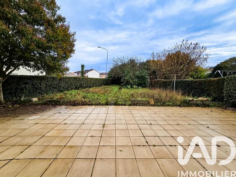 Maison - 90 m² - 5 pièces