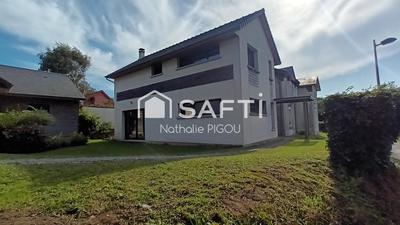 Maison - 182 m² - 6 pièces