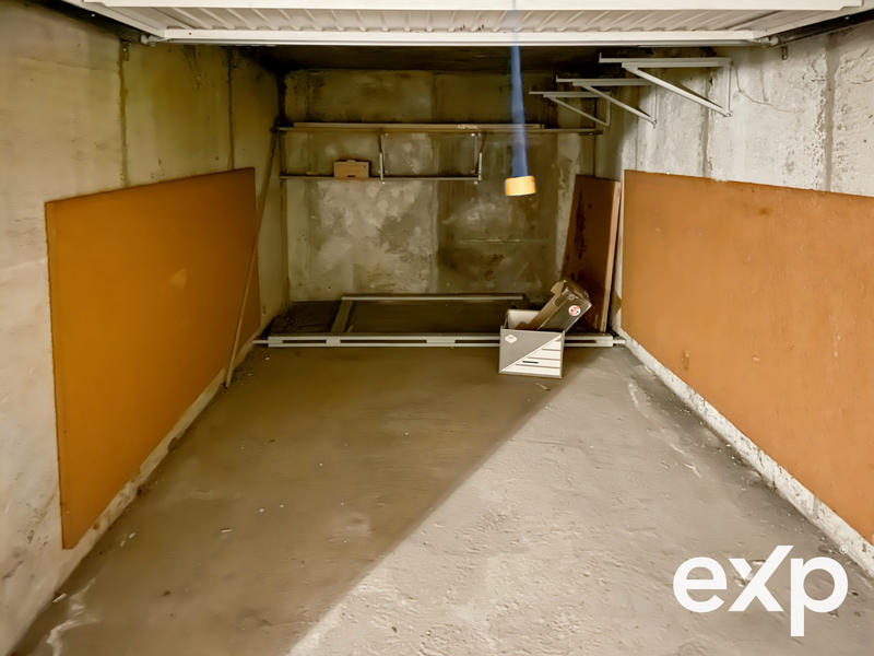 Parking / Garage - 14 m²