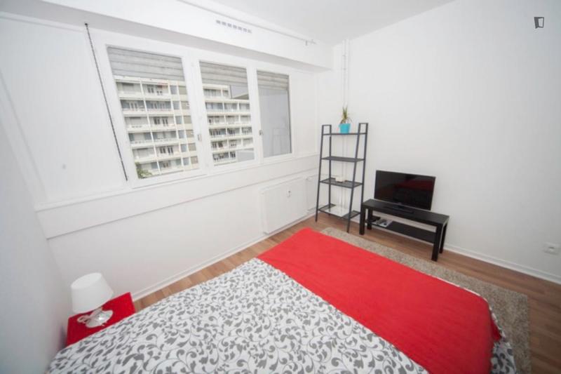 Chambre - 12 m² - 4 pièces