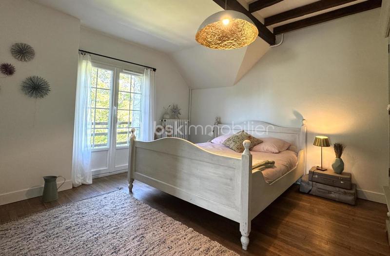 Maison en pierre - 333 m² - 11 pièces