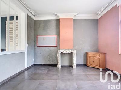 Maison - 277 m² - 10 pièces