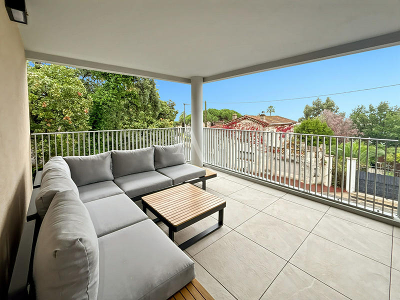 Appartement - 85 m² - 4 pièces