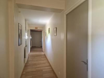 Maison - 231 m² - 8 pièces