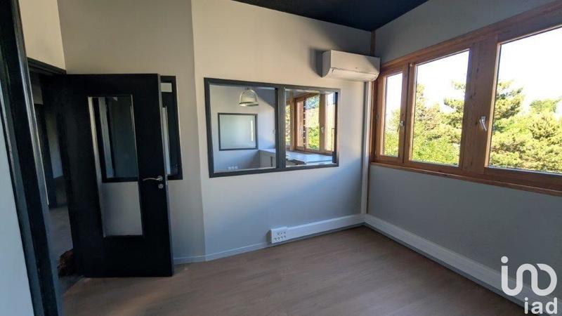 Local commercial - 304 m²