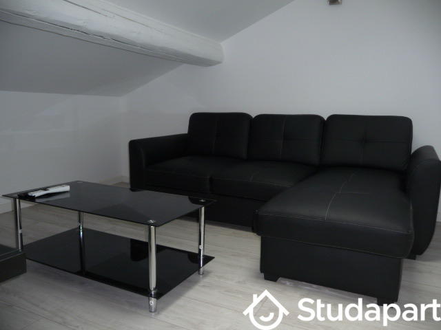 Chambre - 9 m² - 1 pièce