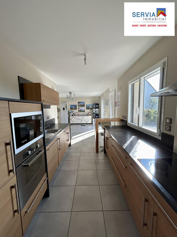 Maison - 104 m² - 5 pièces