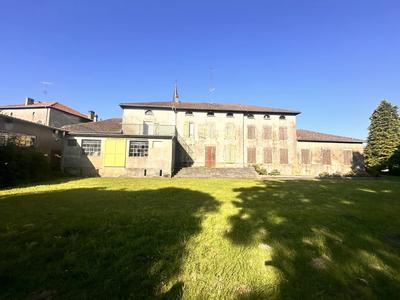 Maison - 400 m² - 12 pièces