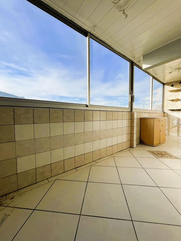 Appartement - 86 m² - 4 pièces