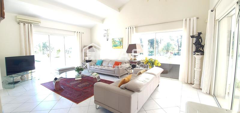 Villa - 202 m² - 7 pièces